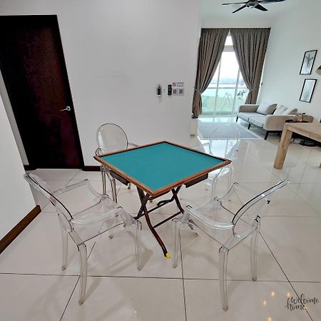 Paragon Residences Straits View Homestay By Welcome Home Johor Bahru Exterior photo